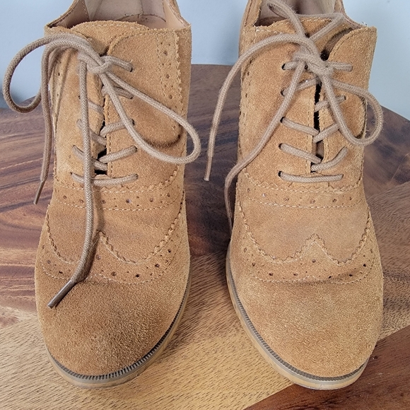 Steve Madden Women's Tan Suede Oxford Heels Size 6.5 Wood Block - Picture 7 of 13